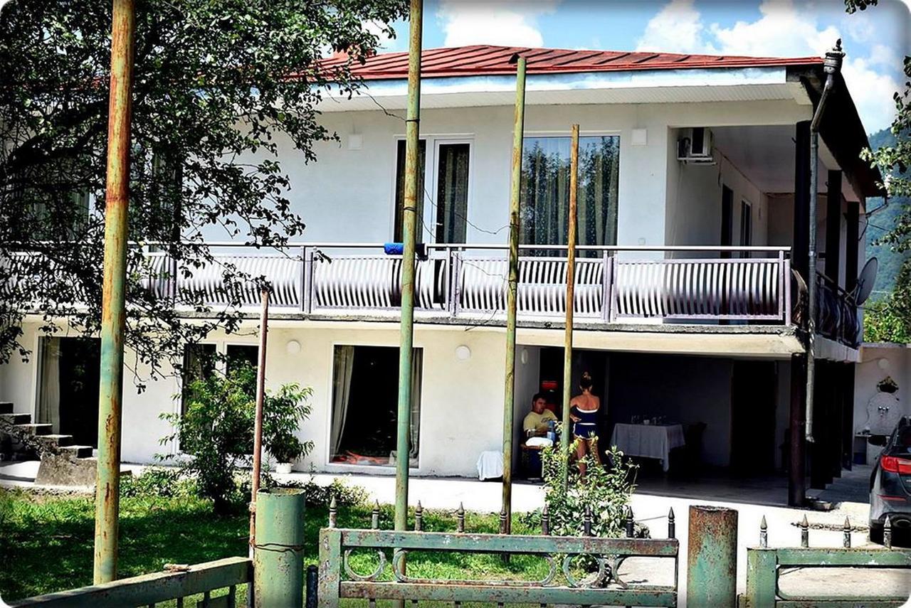 Jvari Guest House Qedi מראה חיצוני תמונה